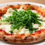 Knusprige Feta Rucola Pizza - featured image