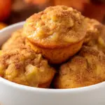 Oktoberfest Apfelmus-Muffins mit Zimt - featured image