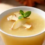 selbstgemachter Birnen-Ingwer Saft - featured image